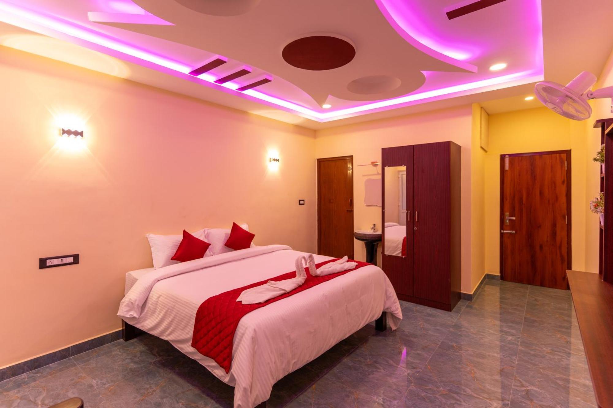 Auro Beach Resort Pondicherry Exterior photo